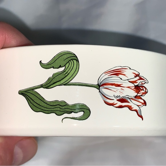 TIFFANY & CO. large Tiffany Tulips TRINKET BOX powder box PORCELAIN - Picture 4 of 10